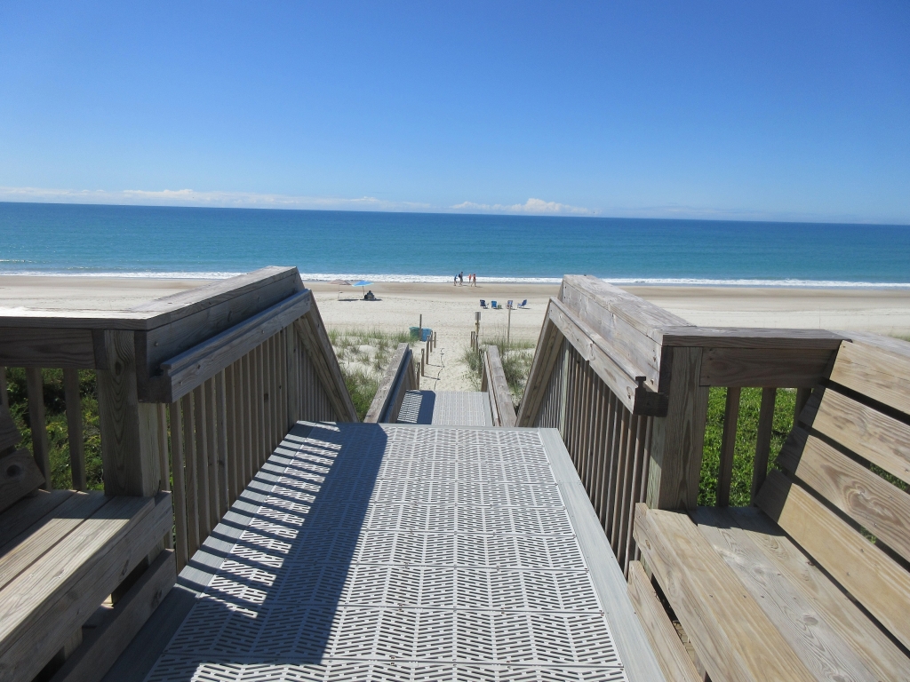 Emerald Isle Home Off Market (4)